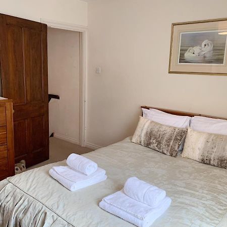 Cosy Central Windsor House Sleeps 4 Eksteriør bilde
