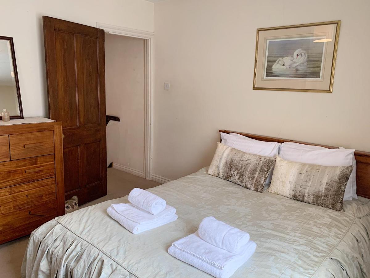 Cosy Central Windsor House Sleeps 4 Eksteriør bilde